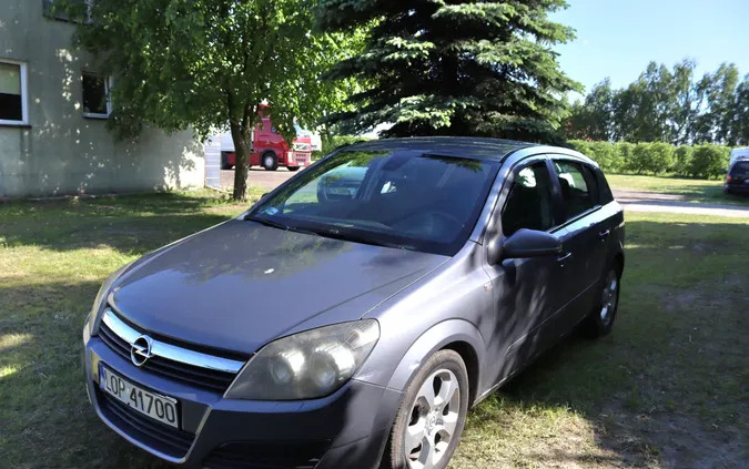 lubelskie Opel Astra cena 5900 przebieg: 306500, rok produkcji 2005 z Kołobrzeg